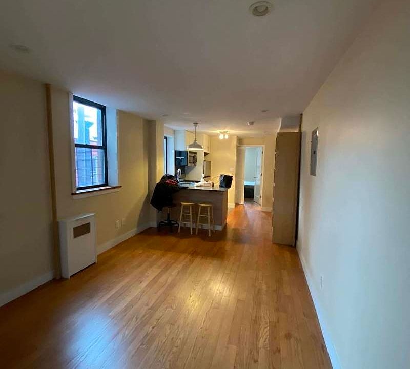 1st image of 132 Saint Marks Pl #4E