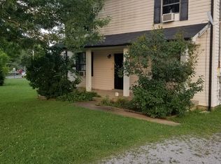 810 Farmingdale Dr, La Vergne, TN 37086