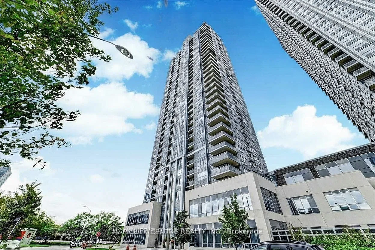 3 bed, $2,800 — Photo 1