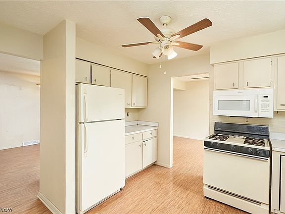 5th image of 421 Malacca St