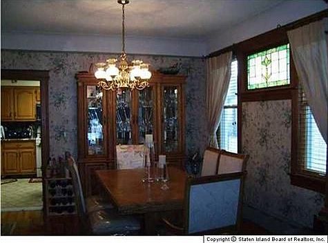 3rd image of 42 Wright Ave