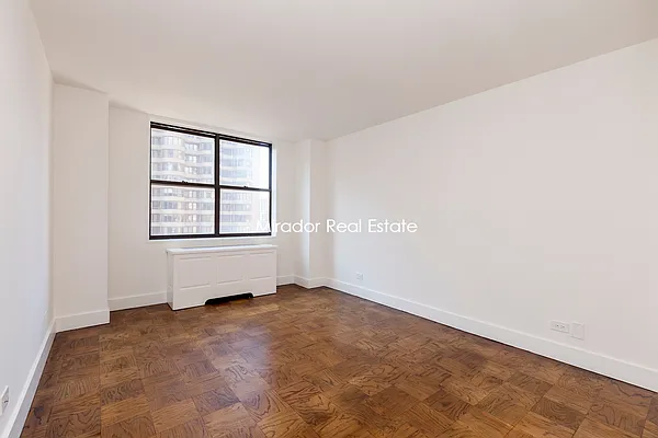 Rented by Mirador Real Estate | media 25