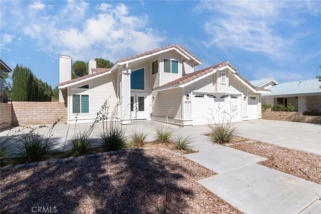 4 bed, 2123 sqft, $2,400 — Photo 3