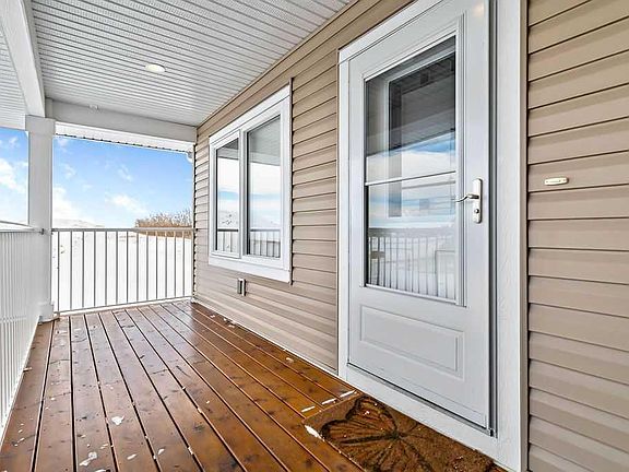 4th image of 192 Ridgestone Ln SW