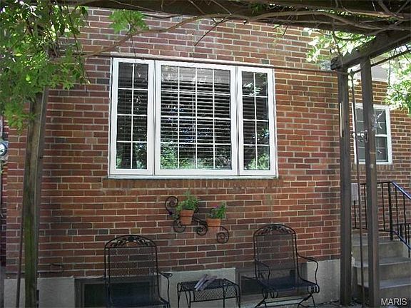 Backyard Patio/Window