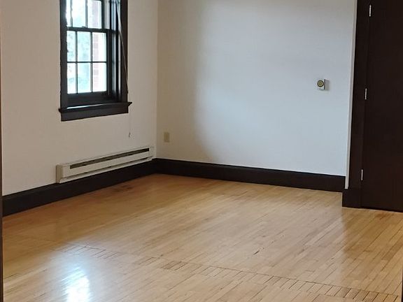 4th image of 1628 Patterson Loop #11575973