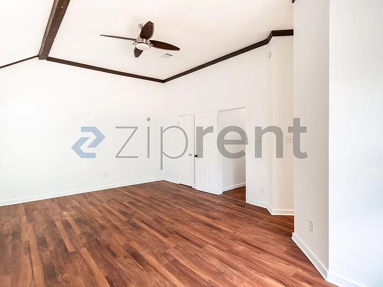 6502 Bramber Ln — Photo 8