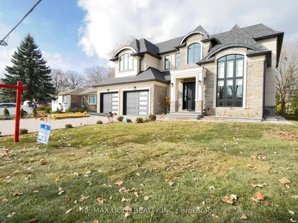 507 Wildwood Dr, Oakville, ON L6K 1V1