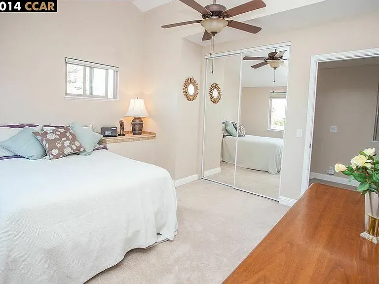 2449 Casa Way — Photo 17