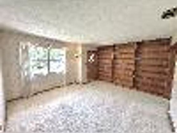 3rd image of 1137 6th Ave N