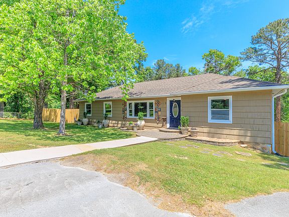 3rd image of 3525 Van Winkle Cir