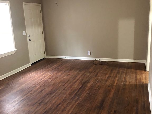 5th image of 541 S 74th Ave E