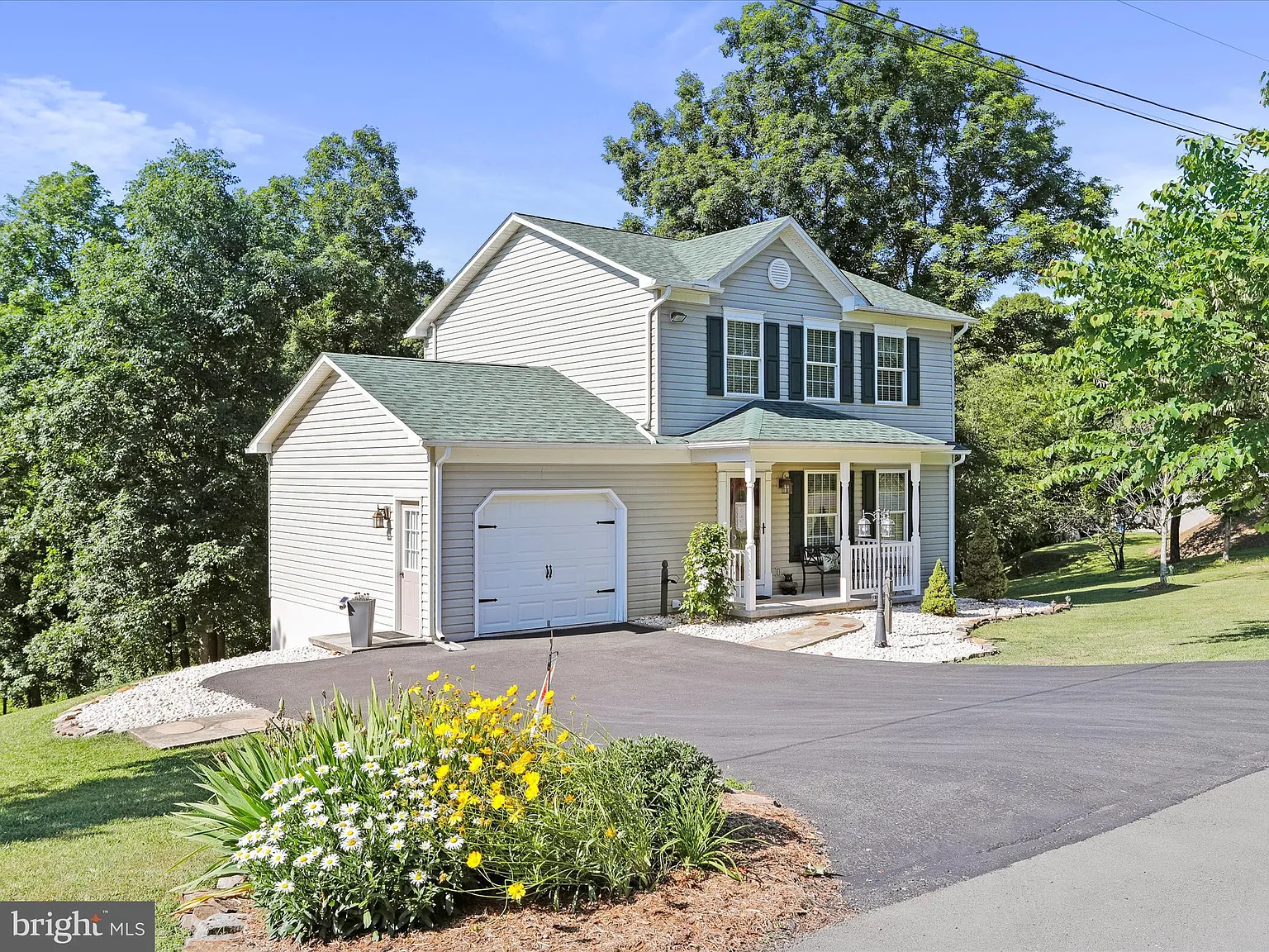 162 Eastridge Ln photo 1