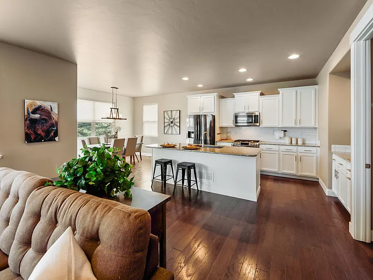 1118 Seabiscuit Dr — Photo 4