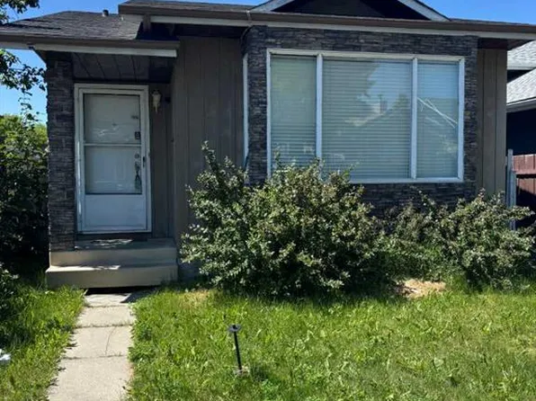 31 E Martindale Close NE, Calgary, AB T3J 2V2