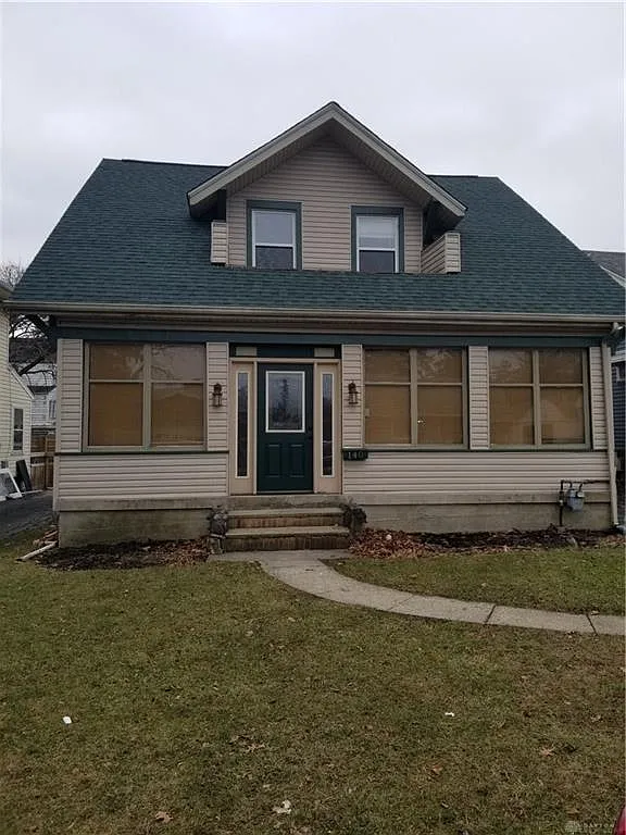 140 Cliff St photo 1