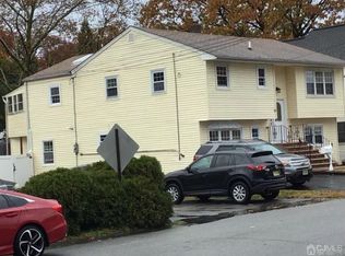 52 Lloyd St, Edison, NJ 08817