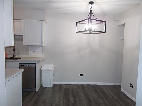 3rd image of 10430 Ridgeland Ave APT 12
