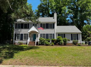 416 Pin Oak Rd, Newport News, VA 23601