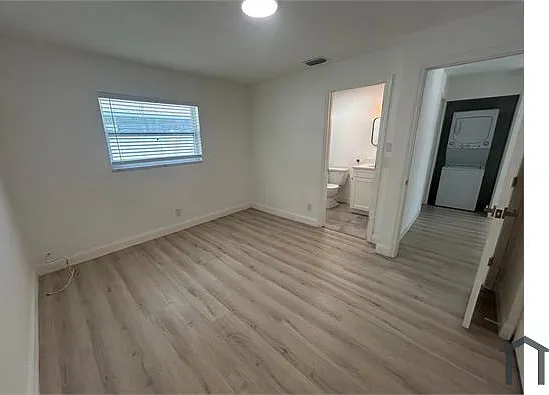 636 Lake Palms Dr — Photo 11