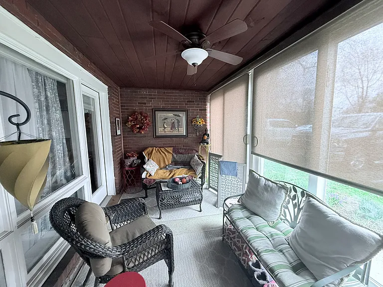 32 Park Avenue Ct #18 — Photo 3