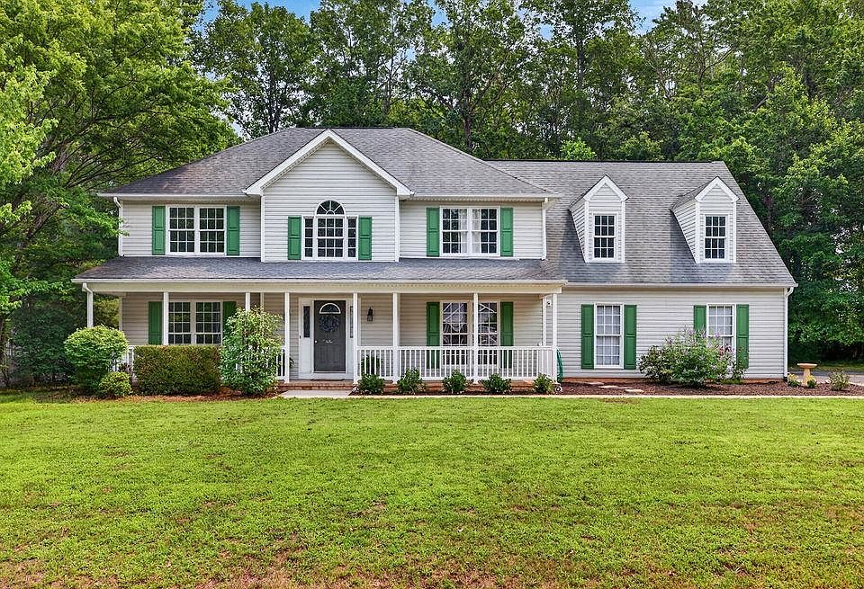 1st image of 310 Arrowhead Ln