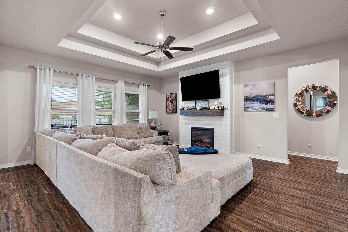 next background image