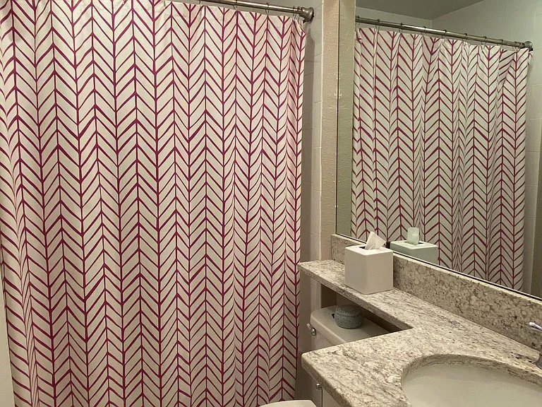En suite master bath.