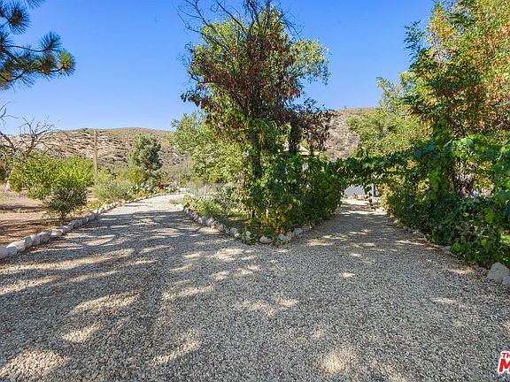 2nd image of 27235 Pine Canyon Rd