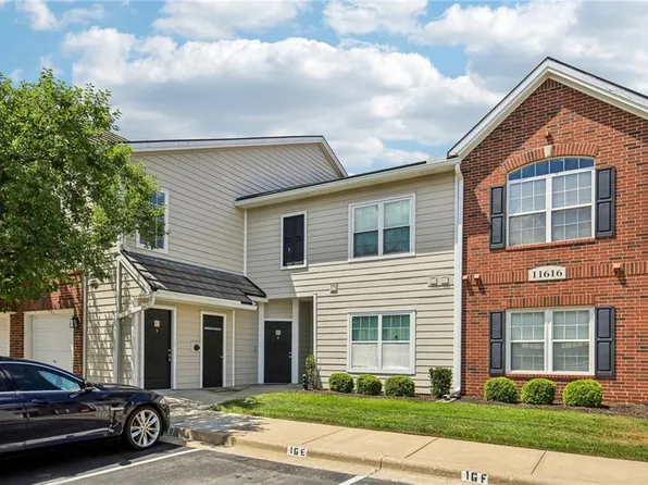 11616 Tomahawk Creek Pkwy APT C, Leawood, KS 66211