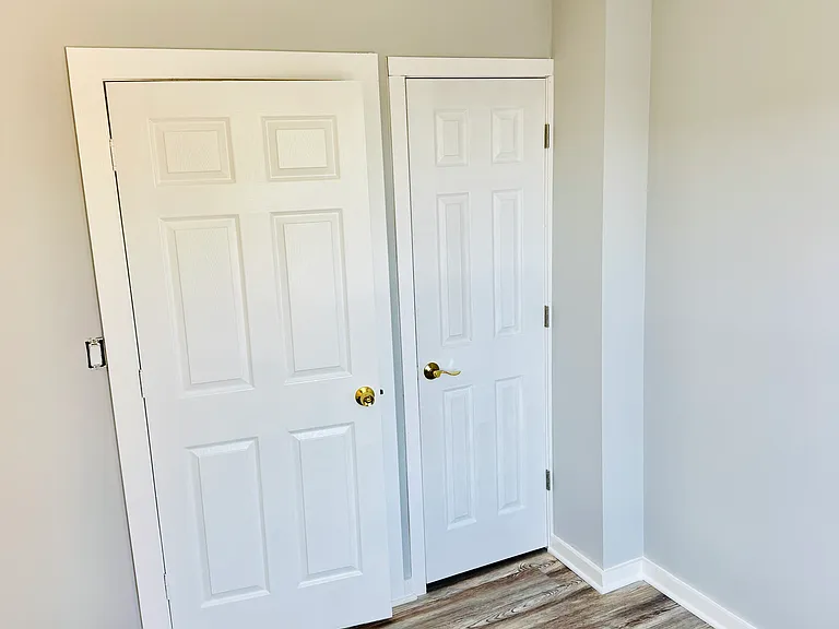 7 W Main St #7 — Photo 10