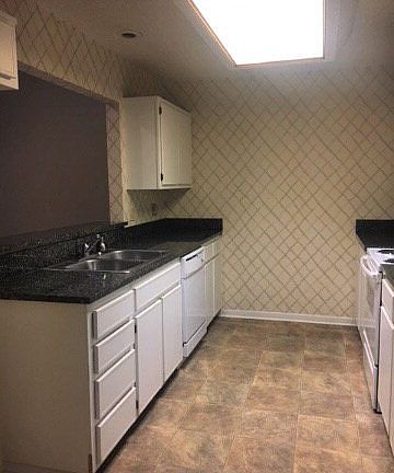 5th image of 339 Oak Center Pl