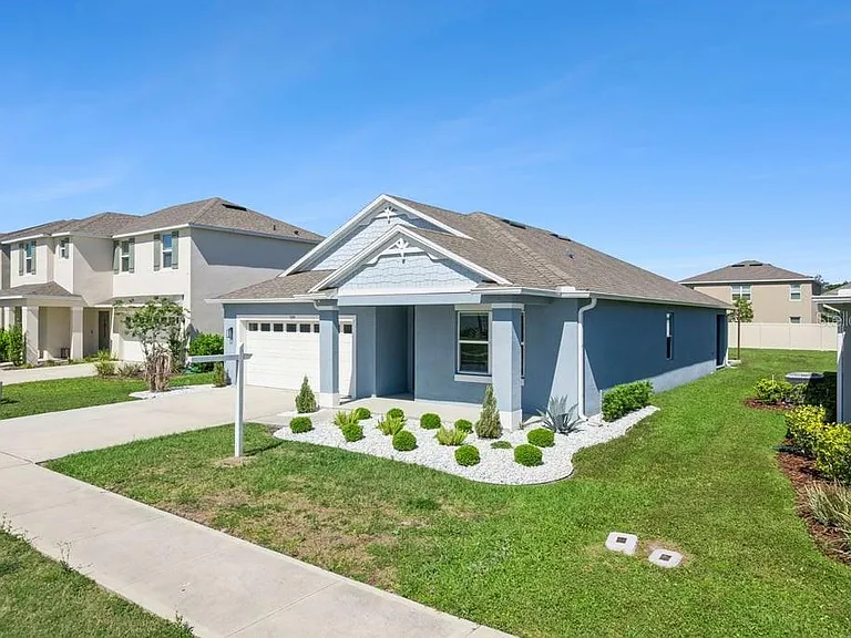 5235 Mahogany Dr — Photo 2