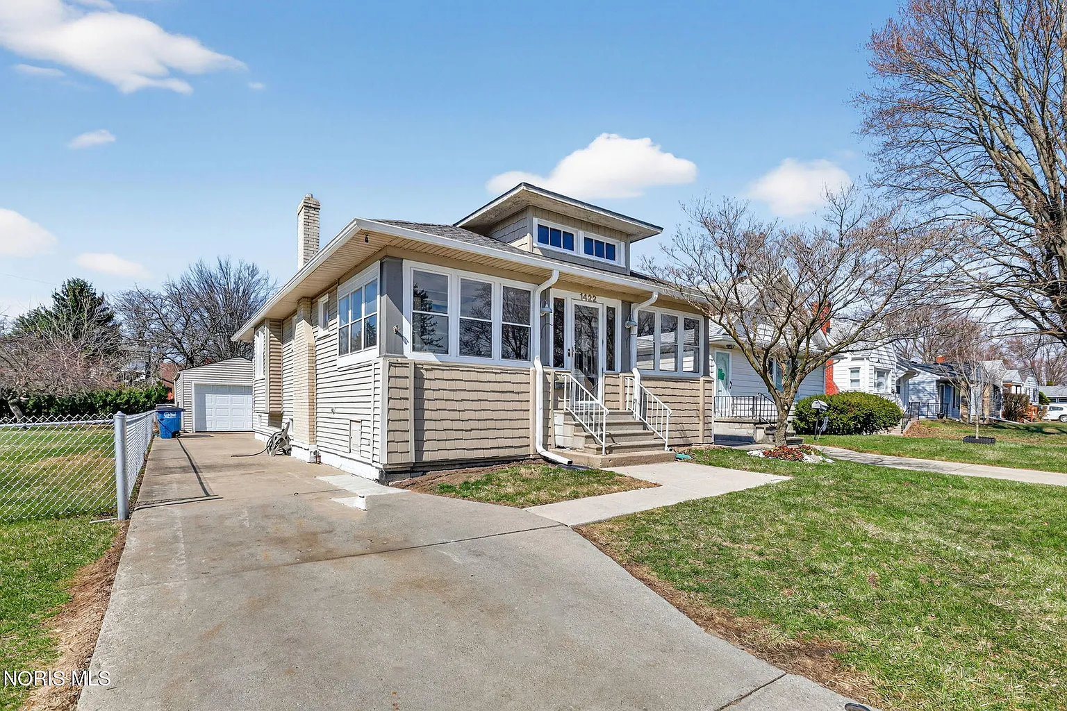 1422 Leith Dr photo 1