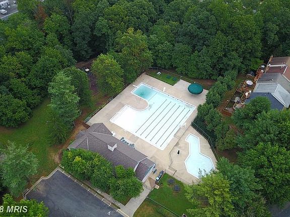 Outdoor Pool and clubhouse