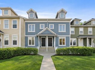 111 E Auburn Bay St SE, Calgary, AB T3M 2M4