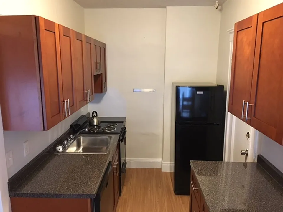 19 Brainerd Rd #5