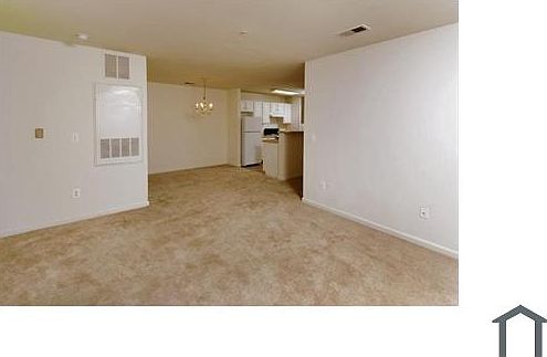 5th image of 44411 Whitford Sq #303