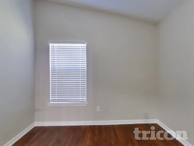 3150 Kelling St — Photo 9