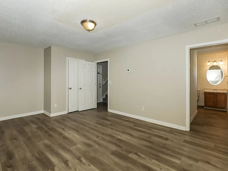 9447 Rollinghills Dr — Photo 13