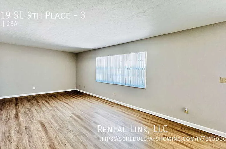 3619 SE 9th Pl #3 — Photo 6
