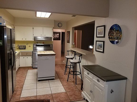 2nd image of 2428 2nd St S
