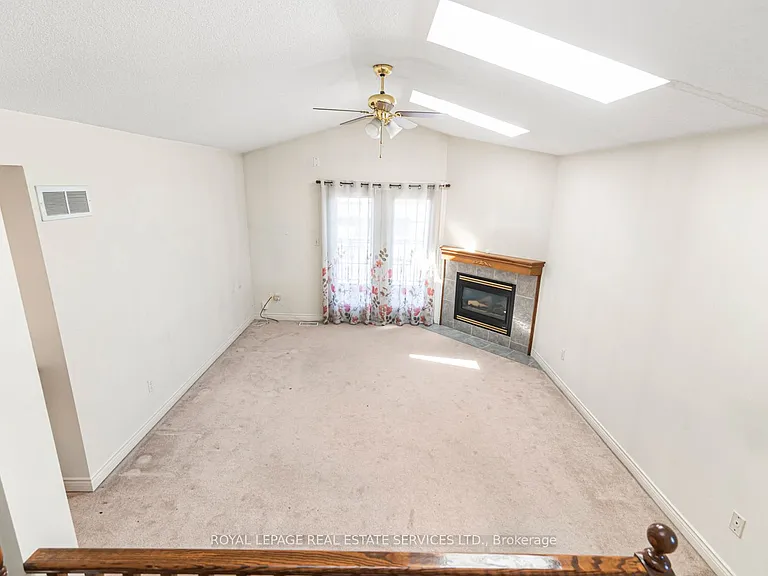 206 Bay St N — Photo 13