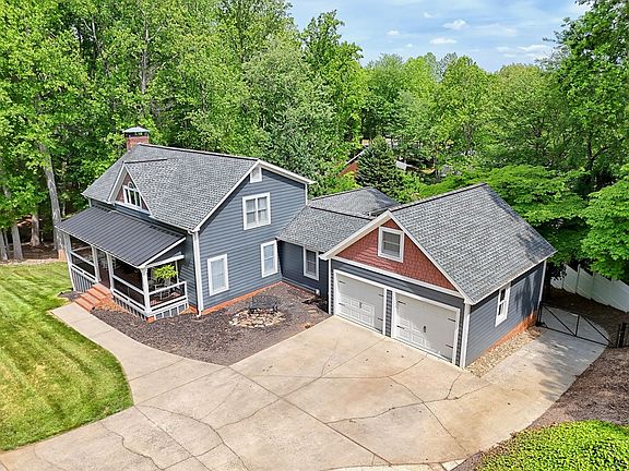 5th image of 520 Long View Dr
