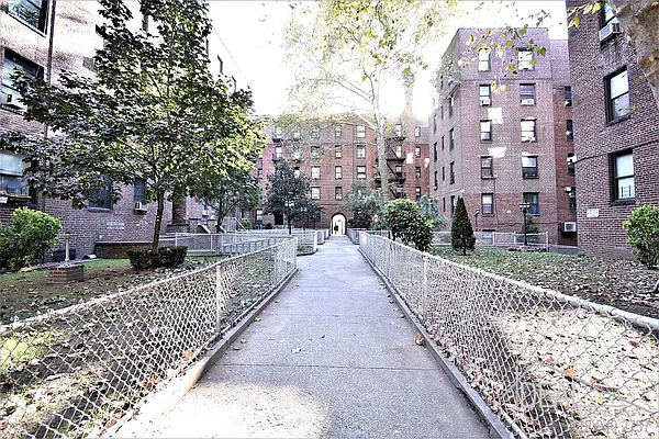 Rented by Ideal Properties Group | media 10