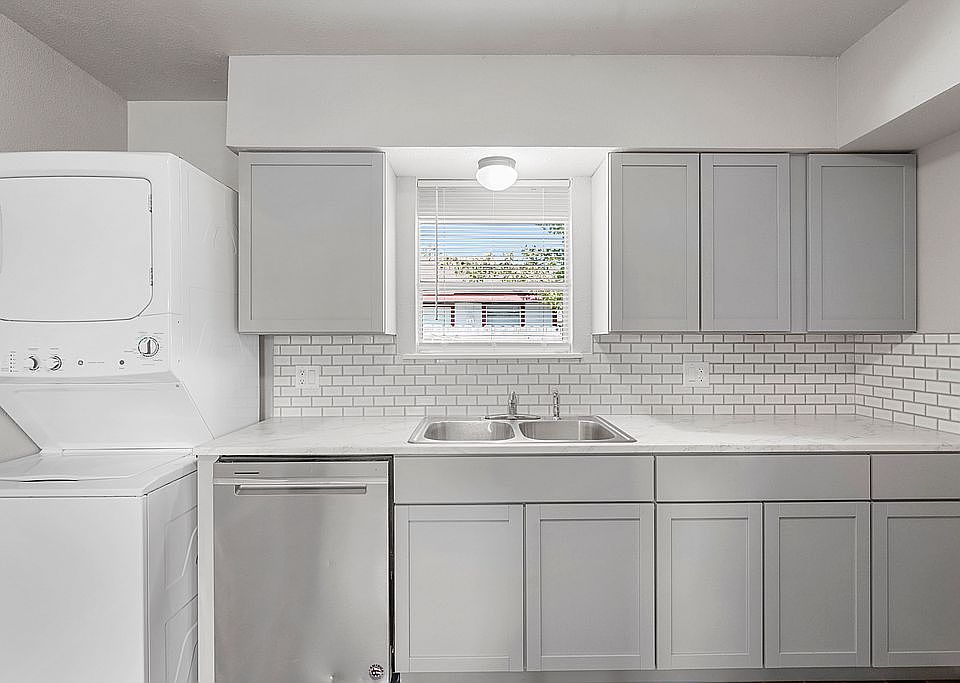1st image of 210 Merida St