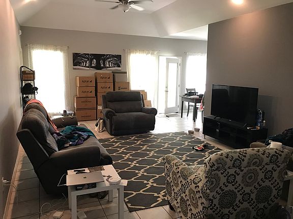 Large family room from entrance