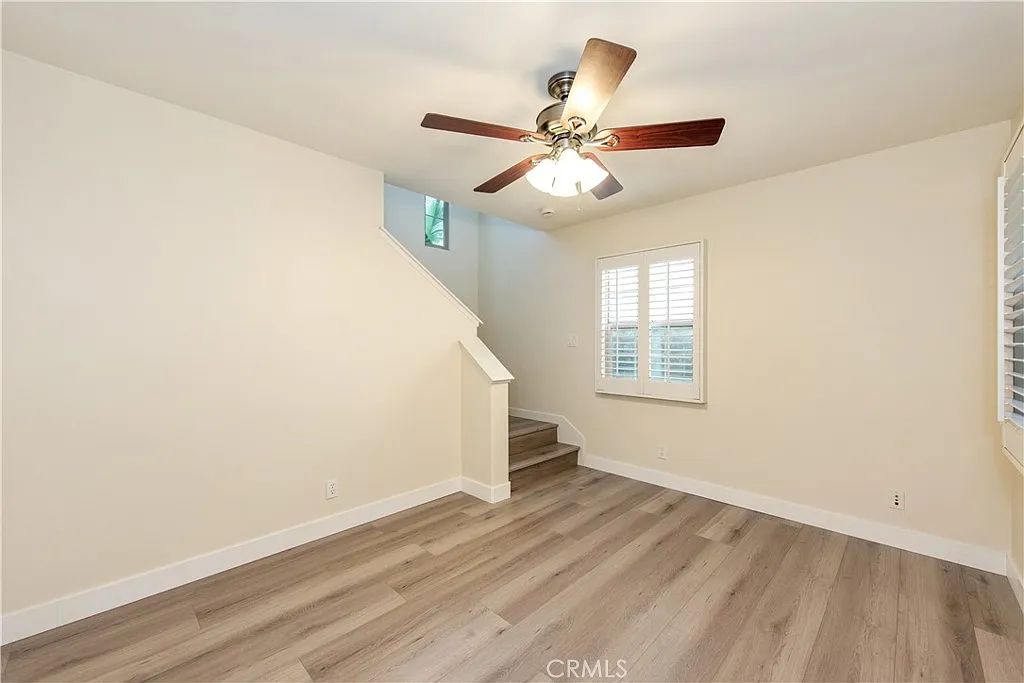 2 bed, 1.5 bath, 1024 sqft, $3,800 — Photo 2
