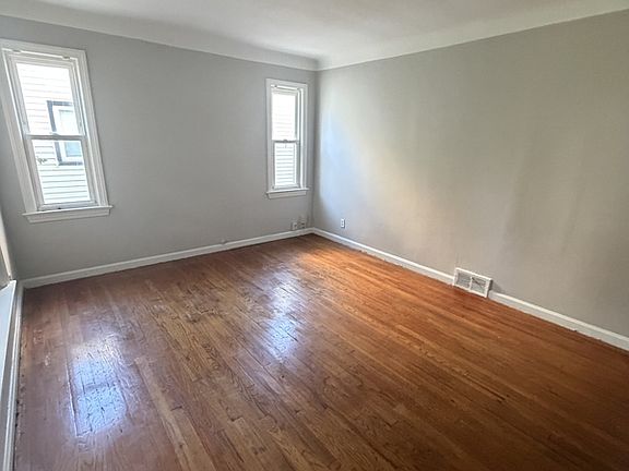 2nd image of 18424 Maple Heights Blvd