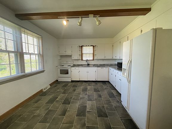 2nd image of 162 Oak Grove Dr